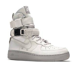 Nike Womens SF Air Force 1 Boots Vast Grey
